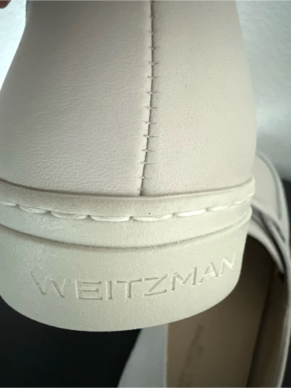 “Like new” Stuart Weitzman Bristol Calf Leather Lace Up Sneakers